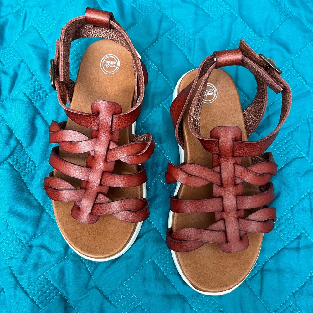 Wonder Nation size 10 girls sandals